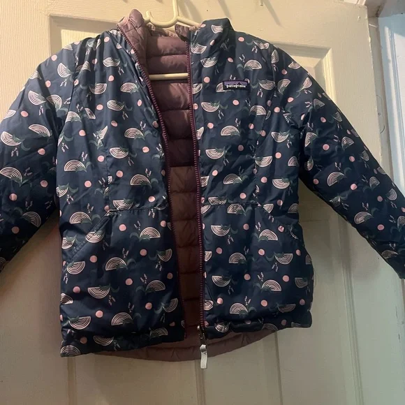 Patagonia Reversible Hooded Jacket - Mauve and Teal - Picture 3 of 9